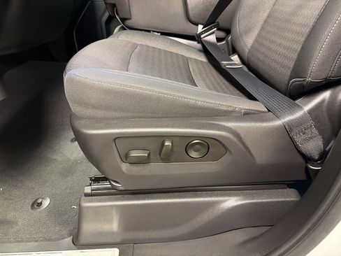 Used 2023 Chevrolet Silverado 1500 LT RWD image 13