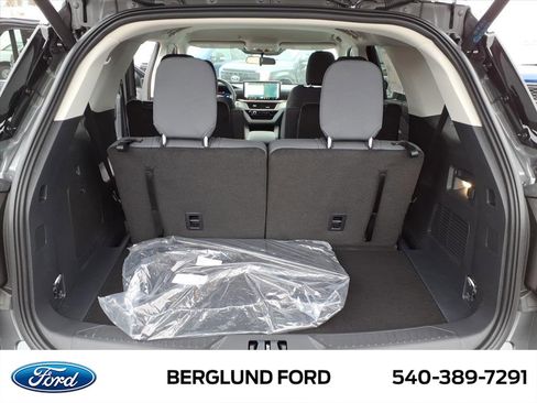 New 2026 Ford Explorer Active image 15