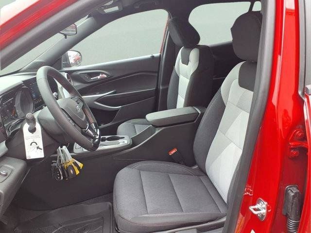 New 2026 Chevrolet Trax RS w/ Driver Confidence Package FWD image 17