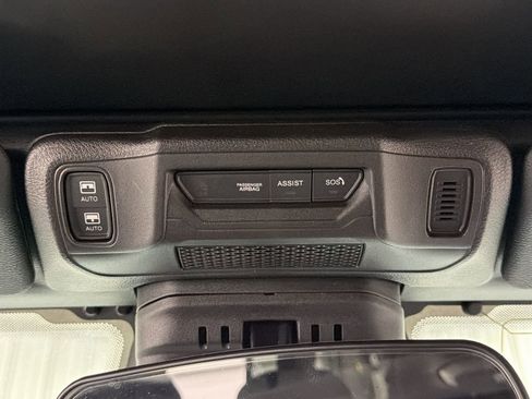 Used 2025 Jeep Wrangler Unlimited Sahara w/ Safety Group AWD/4WD image 46