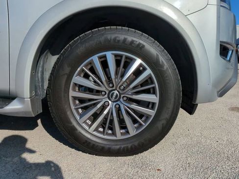 Used 2021 Nissan Armada SV w/ SV Appearance Package image 11