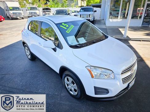 Used 2015 Chevrolet Trax LS w/ LPO, Cargo Package image 1