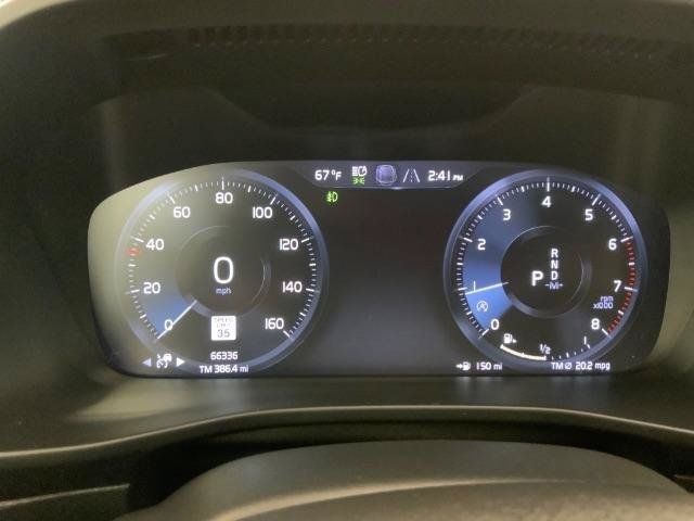 Used 2020 Volvo XC40 T5 R-Design AWD/4WD image 23