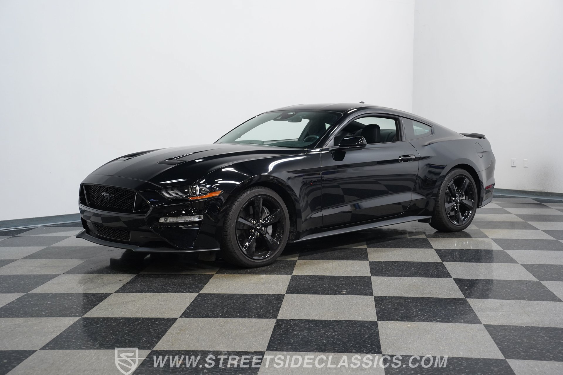 Used 2021 Ford Mustang GT w/ Black Accent Package RWD image 6