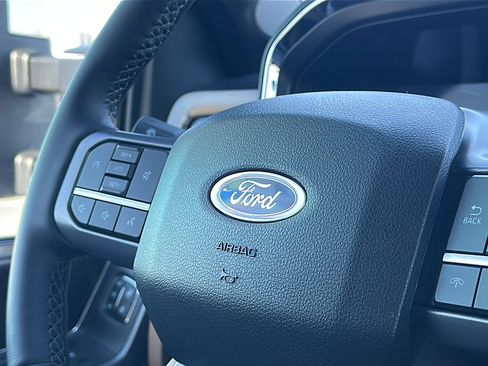 Used 2026 Ford F350 Lariat w/ Chrome Package image 30