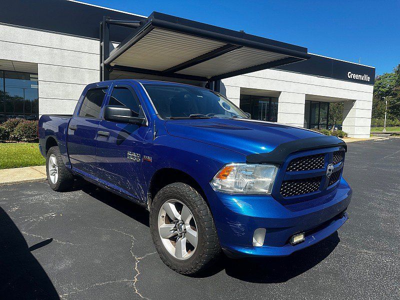 Used 2014 RAM 1500 Express RWD image 3