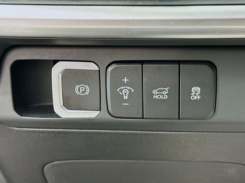 Used 2025 Hyundai Santa Fe SEL image 17