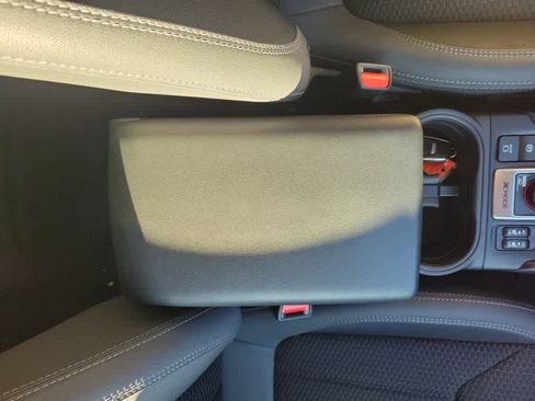 Used 2022 Subaru Forester Premium image 16