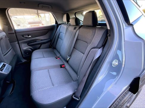 Used 2023 Nissan Ariya FWD image 18