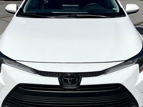 Used 2024 Toyota Corolla LE FWD image 10