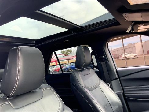 Certified 2022 Ford Explorer ST w/ Equipment Group 401A image 13