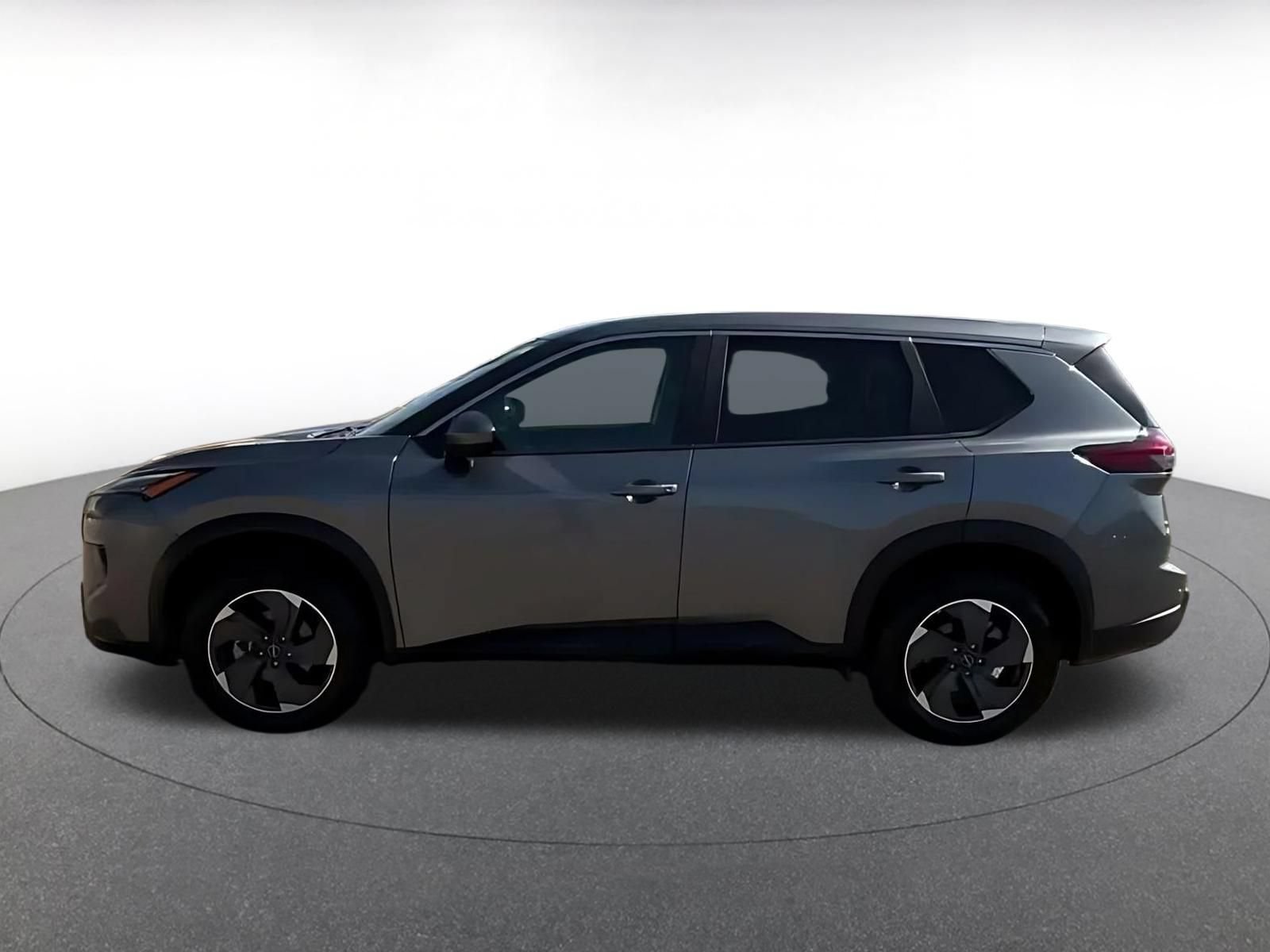 Used 2025 Nissan Rogue SV AWD/4WD image 9