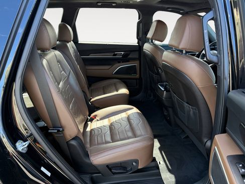 Used 2022 Kia Telluride SX w/ SX Prestige Package AWD/4WD image 18