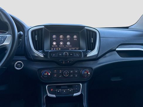 Used 2024 GMC Terrain SLE w/ Driver Convenience Package image 14