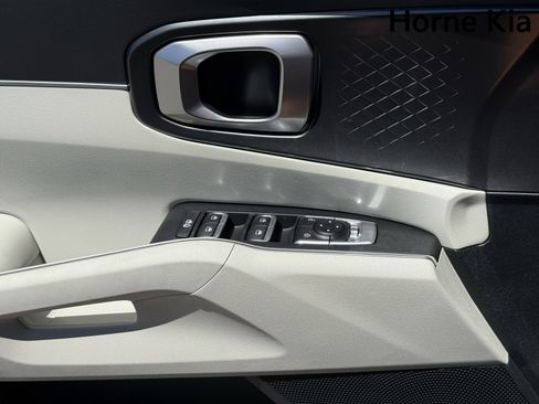 New 2025 Kia Sorento S w/ Panoramic Sunroof Package image 19