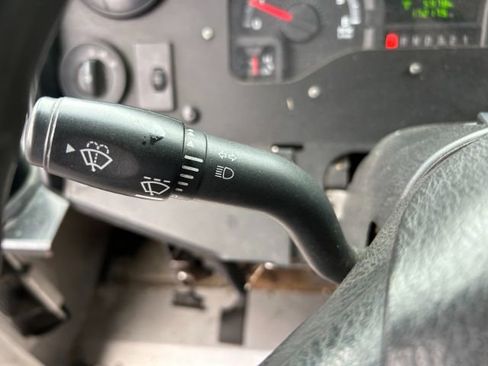 Used 2013 Ford E-350 and Econoline 350 Super Duty w/ Air Conditioning Prep Pkg image 20