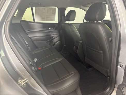 Used 2024 Chevrolet Trax ACTIV image 5