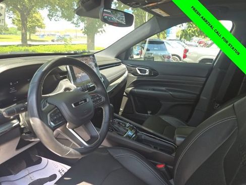 Used 2022 Jeep Compass High Altitude AWD/4WD image 39