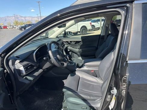 Used 2025 Subaru Outback Limited AWD/4WD image 17