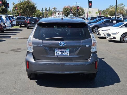 Used 2012 Toyota Prius V Three FWD image 6