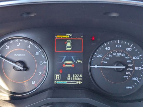 Used 2018 Subaru Crosstrek 2.0i Premium w/ Eyesight System image 30