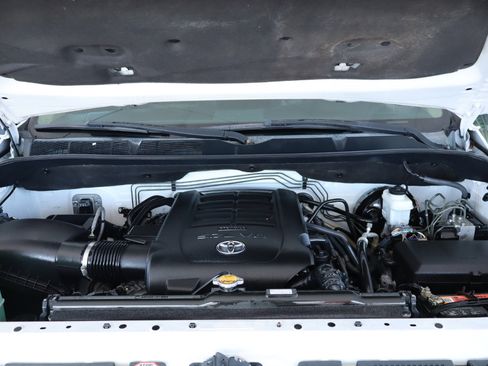 Used 2017 Toyota Tundra SR5 w/ SR5 Upgrade Package image 49