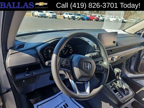 Used 2025 Honda CR-V EX image 10