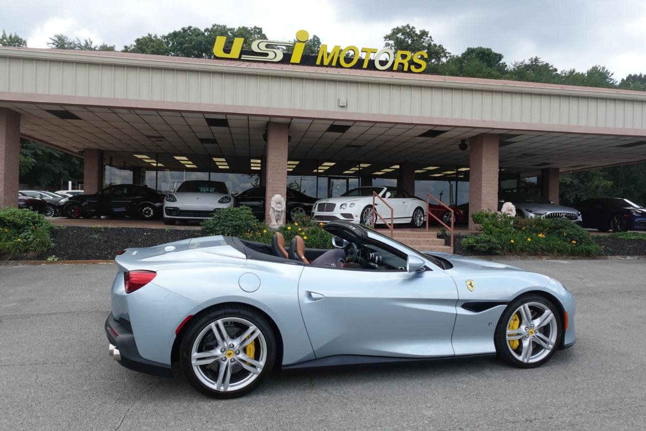 Used 2019 Ferrari Portofino RWD image 9