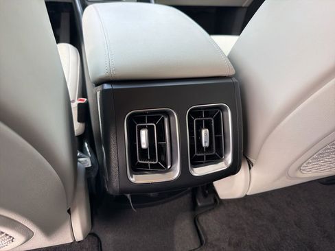 Certified 2025 Kia Sorento EX image 25