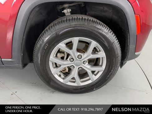Used 2021 Jeep Grand Cherokee L Limited AWD/4WD image 14