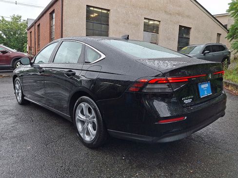 Used 2023 Honda Accord LX image 6
