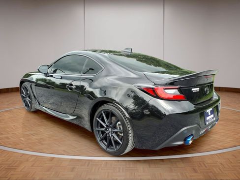 Used 2023 Toyota GR86 Premium w/ ALL Weather Mat Package (TMS) RWD image 4