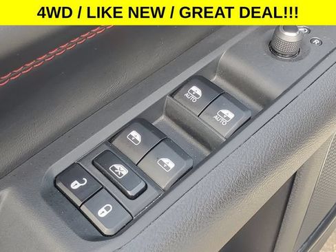 Used 2026 Jeep Compass Trailhawk AWD/4WD image 15