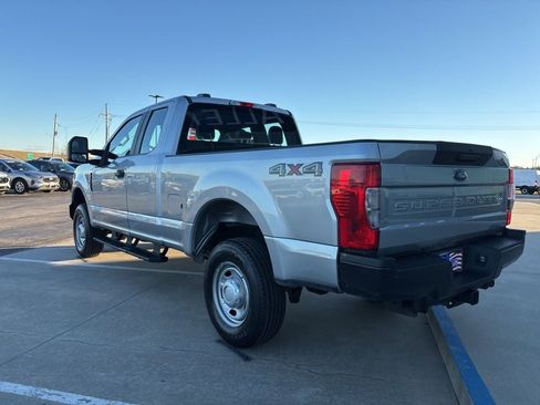 Used 2022 Ford F250 XL image 3