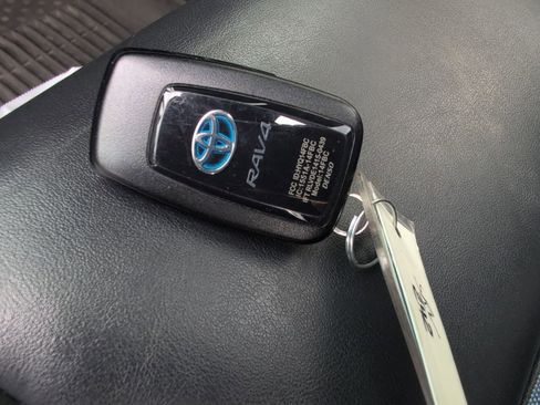 Used 2020 Toyota RAV4 XSE w/ All Weather Liner Package image 29