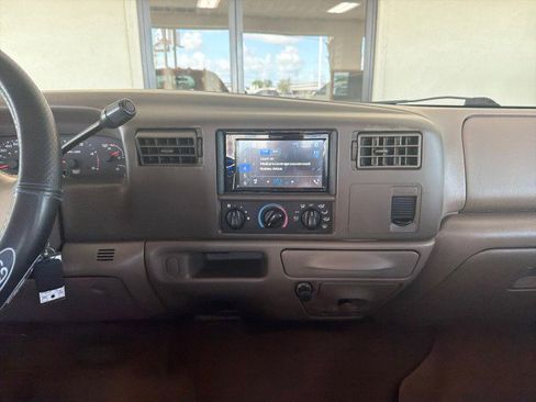 Used 2004 Ford F250 Lariat image 19