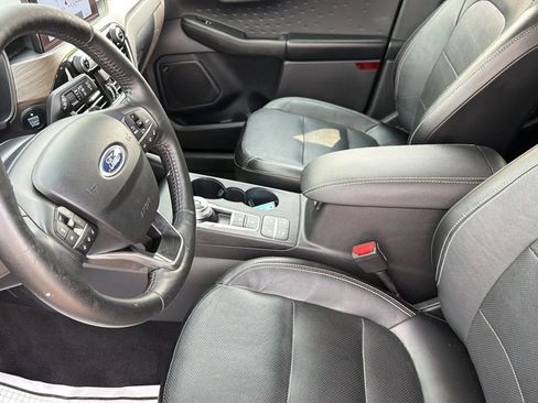 Used 2020 Ford Escape Titanium AWD/4WD image 17