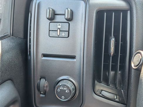 Used 2019 Chevrolet Silverado 2500 W/T w/ WT Convenience Package AWD/4WD image 23