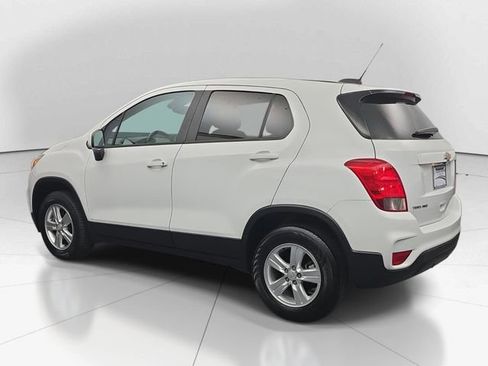 Used 2018 Chevrolet Trax LS AWD/4WD image 10