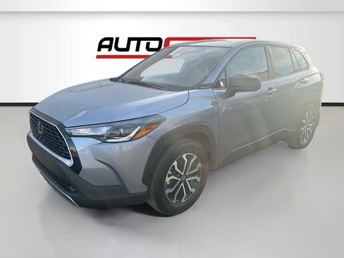 Used 2024 Toyota Corolla Cross S image 3