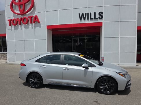 Used 2024 Toyota Corolla SE FWD image 1