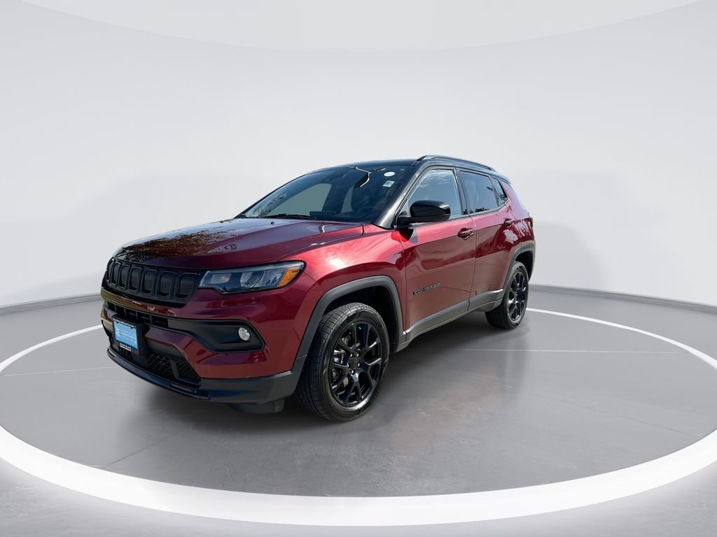 Used 2022 Jeep Compass Latitude w/ Convenience Group AWD/4WD image 4