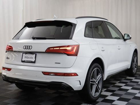 Used 2025 Audi Q5 e Premium Plus w/ Premium Plus Package image 18