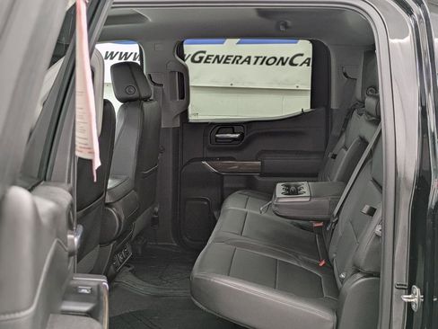 Used 2022 Chevrolet Silverado 1500 LT w/ Convenience Package II image 11