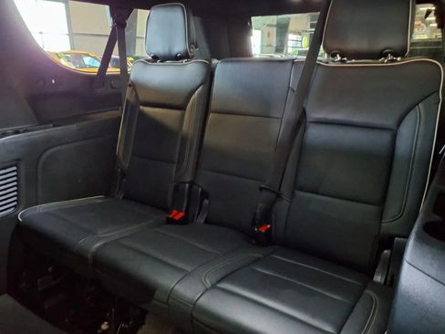 Used 2023 Chevrolet Suburban Premier AWD/4WD image 15