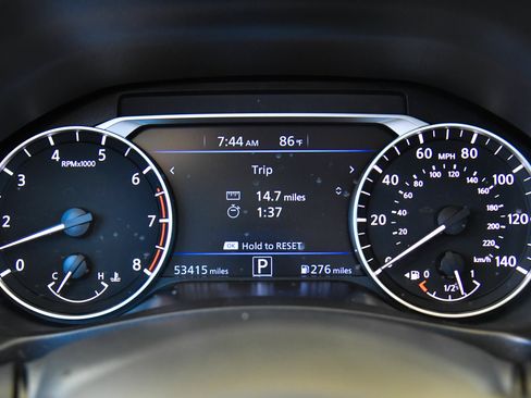 Used 2024 Nissan Altima 2.5 SV FWD image 25