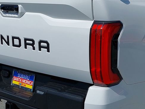 Used 2024 Toyota Tundra Limited AWD/4WD image 34