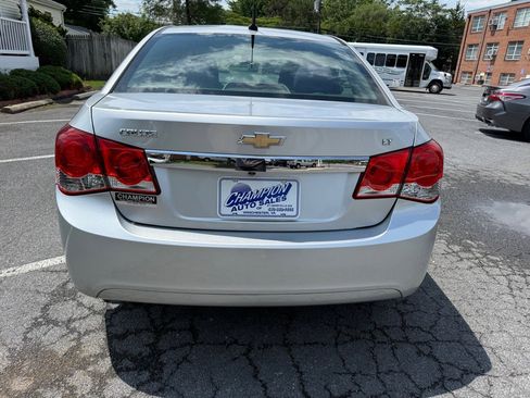 Used 2014 Chevrolet Cruze LT FWD image 4