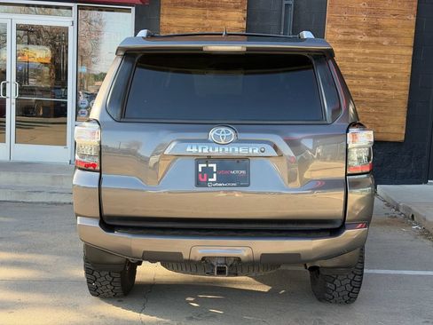 Used 2018 Toyota 4Runner SR5 Premium AWD/4WD image 13