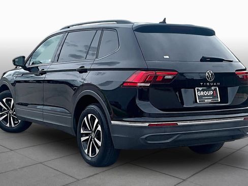 Used 2022 Volkswagen Tiguan S FWD image 12